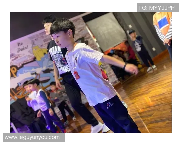 成都街舞队荣登全国街舞技术排行榜第七名引发热议